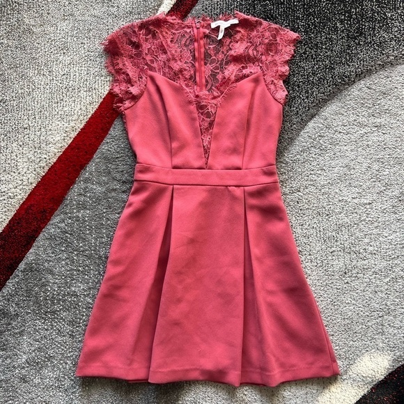 BCBGeneration Antique Garnet Floral Lace Mini Dress - Picture 3 of 7